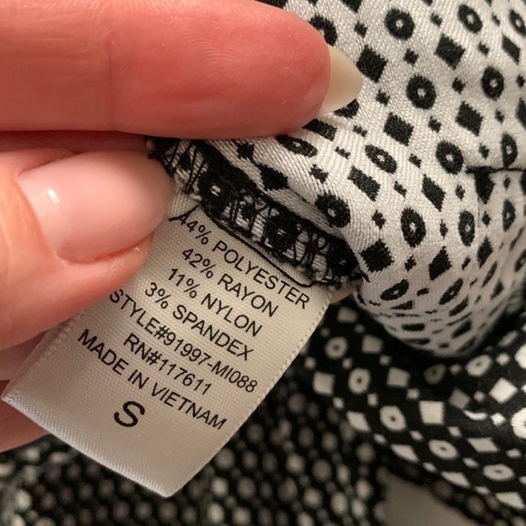 Mosaic & Co. Black and White Print Skinny Pants - Picture 8 of 12